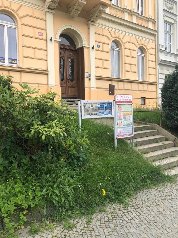 Apartman Na Zahradni Karlsbad Eksteriør billede