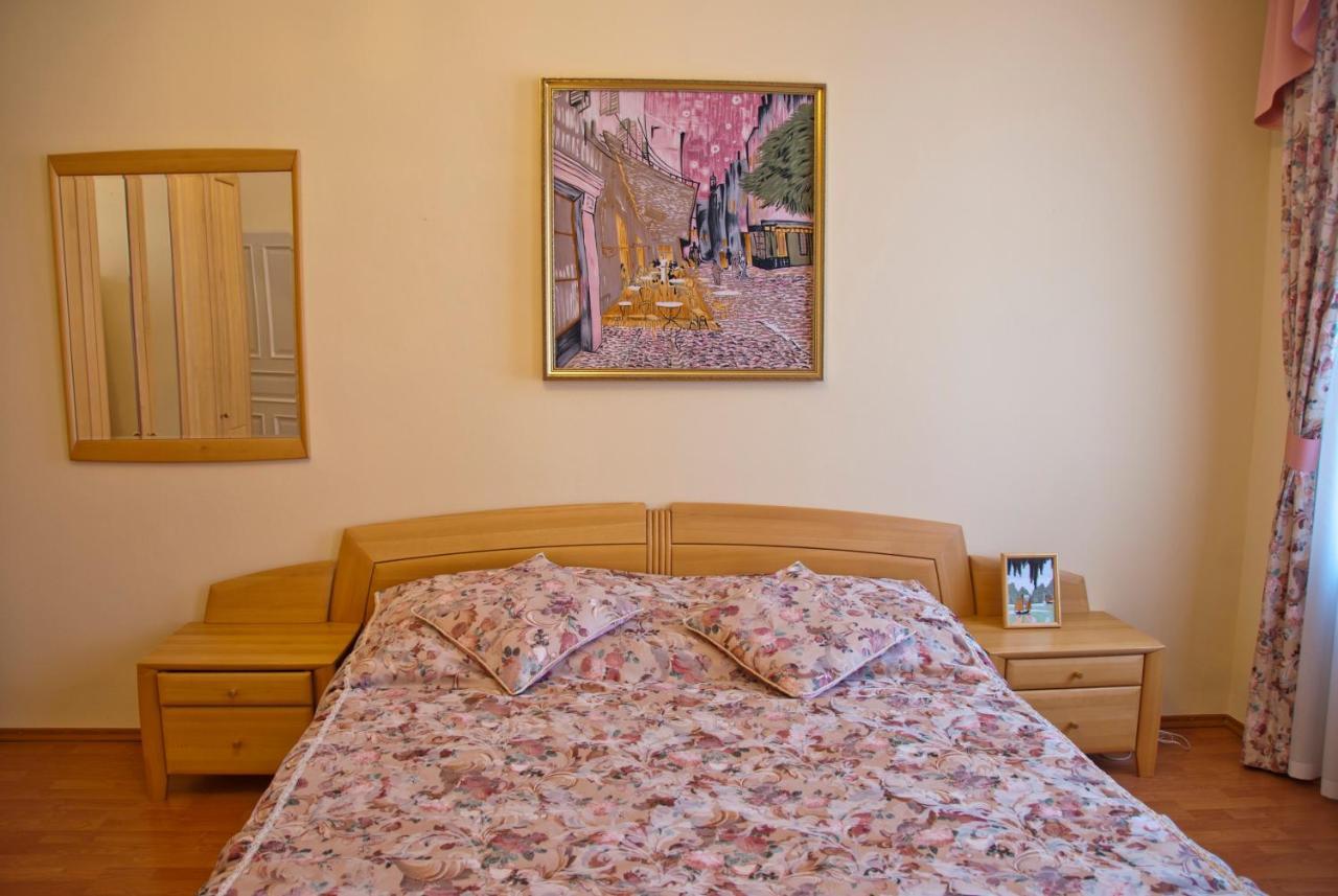 Apartman Na Zahradni Karlsbad Eksteriør billede