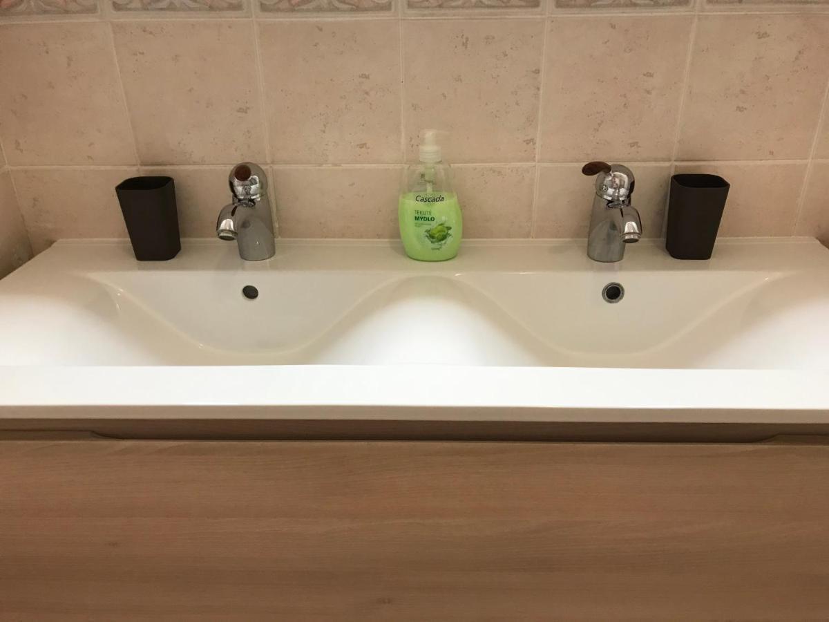 Apartman Na Zahradni Karlsbad Eksteriør billede