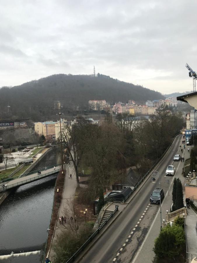 Apartman Na Zahradni Karlsbad Eksteriør billede
